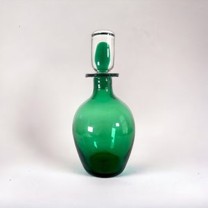 1970&#39;s Blenko Decanter by John Nickerson, Model #7320, Vintage Emerald Green Glass w/Stopper