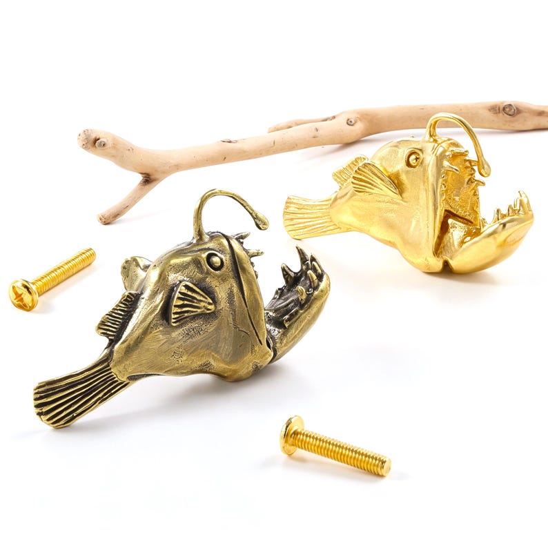Tiradores de latón macizo con forma de pez pescador para armarios, tiradores de cajones con forma de animales marinos, pomos de decoración costera. imagen 3