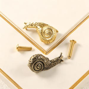 Solid Brass Snail Drawer Knob, Vintage Animal Cabinet Pull, Antique Brass Furniture Handle