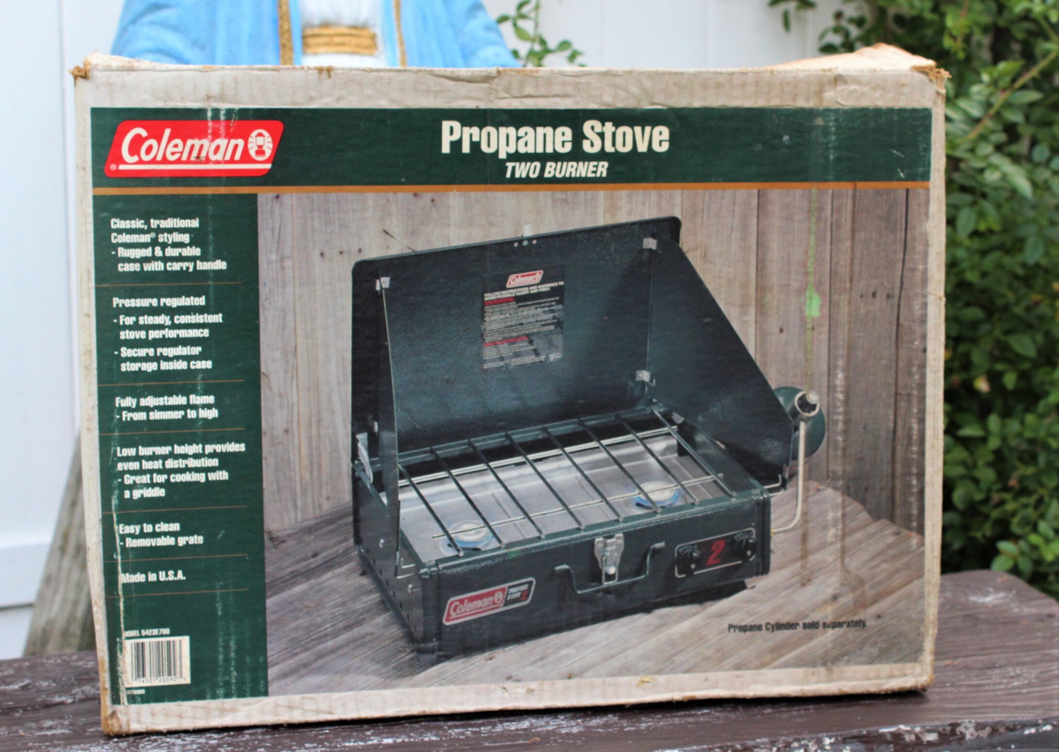 Coleman Classic 2-Burner PROPANE-GREEN