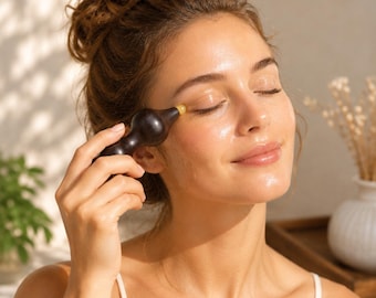 Gourd-Shaped Natural Wooden Eye Massage Tool