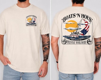Camiseta patriótica de pesca Boats N Hoes, camiseta divertida de barco de lago, camiseta de velero con la bandera de Estados Unidos, camiseta de colores cómodos para vacaciones de verano