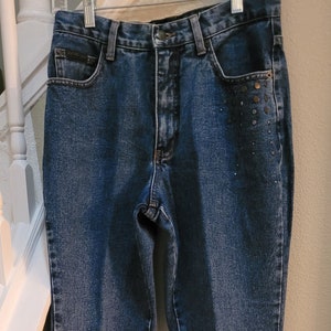 Vintage NY New York & Company dames hoge taille stud 100% katoenen jeans gemaakt in Hong Kong maat 8 in goede tweedehands staat