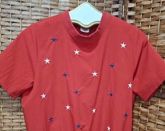 Vintage 90's BonWorth women's top Red, with white and blue stars. Size Small Petite.