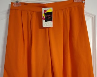 Vintage Jumping Joy women's Orange Shorts size L New with tags