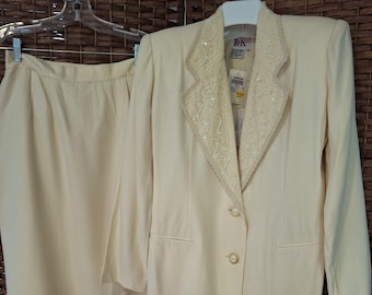 Vintage R&K Women's 2PC  Silk Skirt Suit with tag Embellished Collar size 10