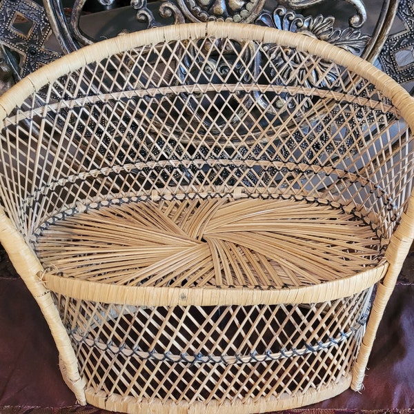 Vintage Wicker Rattan Dolls,teddy,plants stand Love seat 16"x14"x8"