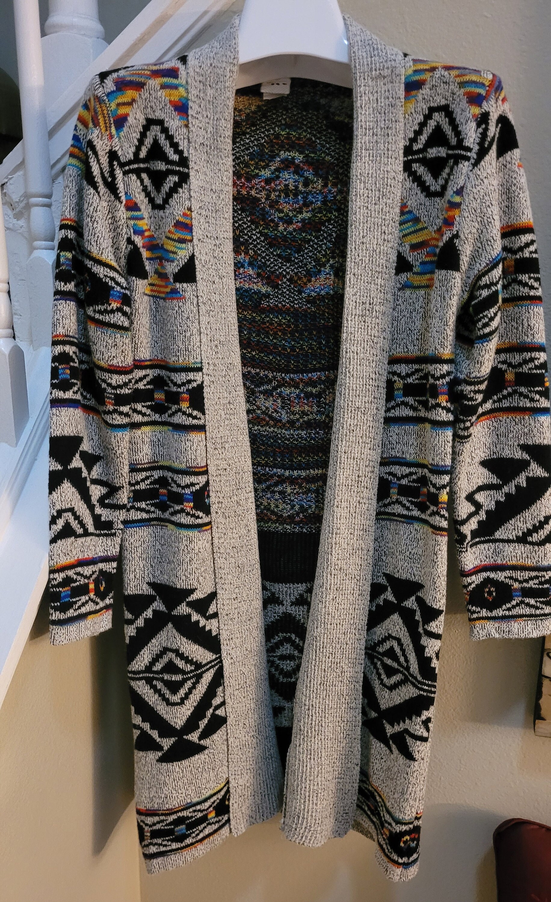 Vintage Northern Angel Aztec Print Women s Knit open front Long Cardigan Sweater Duster size S great pre owned condition