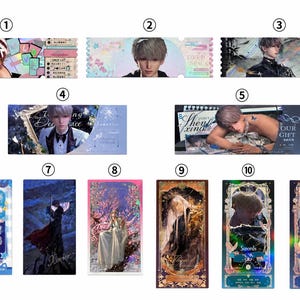 K&ouml;nnte beinhalten: Eine Sammlung von elf rechteckigen Karten mit verschiedenen Illustrationen. Die Karten zeigen Anime-Charaktere, florale Designs und Text. Einige Karten haben ein Ticket-Design, andere &auml;hneln Tarotkarten.