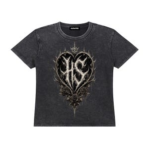 HELLSPAWN APPAREL - T-shirt con spalle scese e lavaggio vintage "Darkness Blooms"