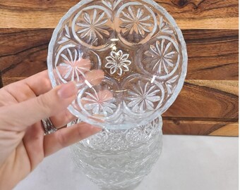 Set of 4 Vintage Anchor Hocking Star Medallion Berry Bowls, 4.5" Clear Glass Dessert Dishes, Star and Cameo Pattern, MCM Hostess Gift