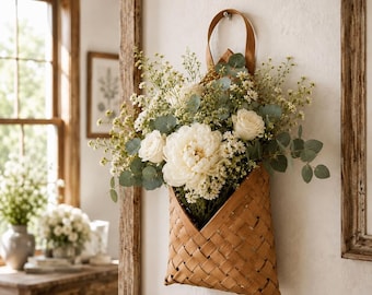 Wall Hanging Bamboo Basket, Boho Flower Wall Decor, Woven Hanging Planter, Rustic Farmhouse Basket, Natural Wall Vase Gift