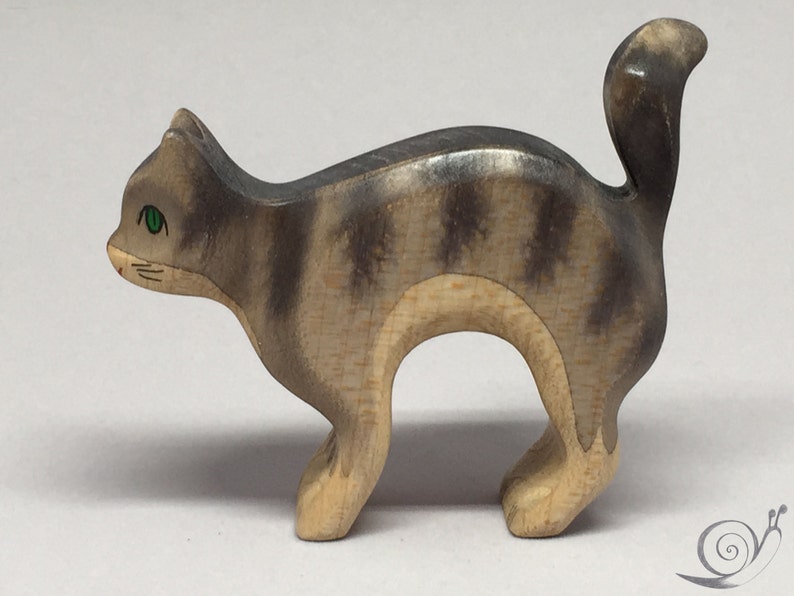 Toy Cat wooden grey with grey stripes colourful with cat's arched back Size: 10,5x5,0x2,2 cm bxhxs aprox. 30 gr. image 2