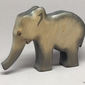 Toy Elephant wooden grey Baby Size: 12,5 x 9,0 x 2,5 cm (bxhxs)  approx.  88,5 gr.