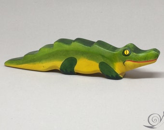 Toy Crocodile wooden green yellow red colourful Size: 20,0 x 4,0 x 2,0 cm (bxhxs)  approx. 63,0 gr.