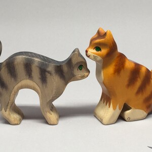 Toy Cat wooden grey with grey stripes colourful with cat's arched back Size: 10,5x5,0x2,2 cm bxhxs aprox. 30 gr. image 3