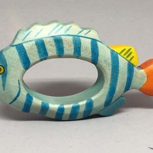 Toy Fish Gripping ring Tropical fish Wooden colorful Size: 12,0 x 6,0 x 2,0 cm bxhxs approx. 40 gr. image 1