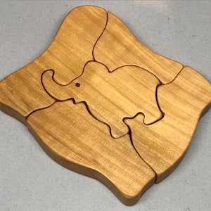Toy elephant wood puzzle natural color