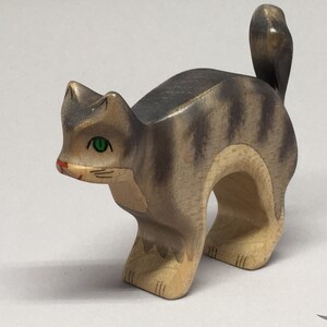 Toy Cat wooden grey with grey stripes colourful with cat's arched back Size: 10,5x5,0x2,2 cm bxhxs aprox. 30 gr. image 4