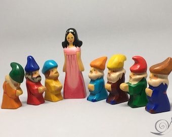 Toy Snow White + 7 Dwarfs Wood