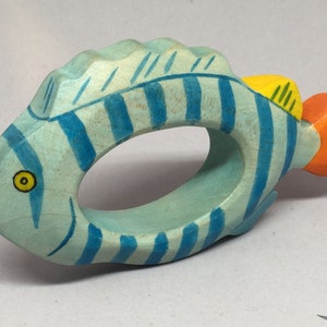 Toy Fish Gripping ring Tropical fish Wooden colorful Size: 12,0 x 6,0 x 2,0 cm bxhxs approx. 40 gr. image 2