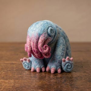Needle Felted Cthulhu Art Doll, Pastel Blue Tentacle Monster Figurine, Lovecraftian Desk Pet