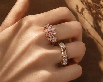 Blush Blossom Ring Set, Vintage Floral Crystal Ring, Romantic Pink Gemstone Ring, Gold Statement Ring, Elegant Boho Jewelry Gift for Women