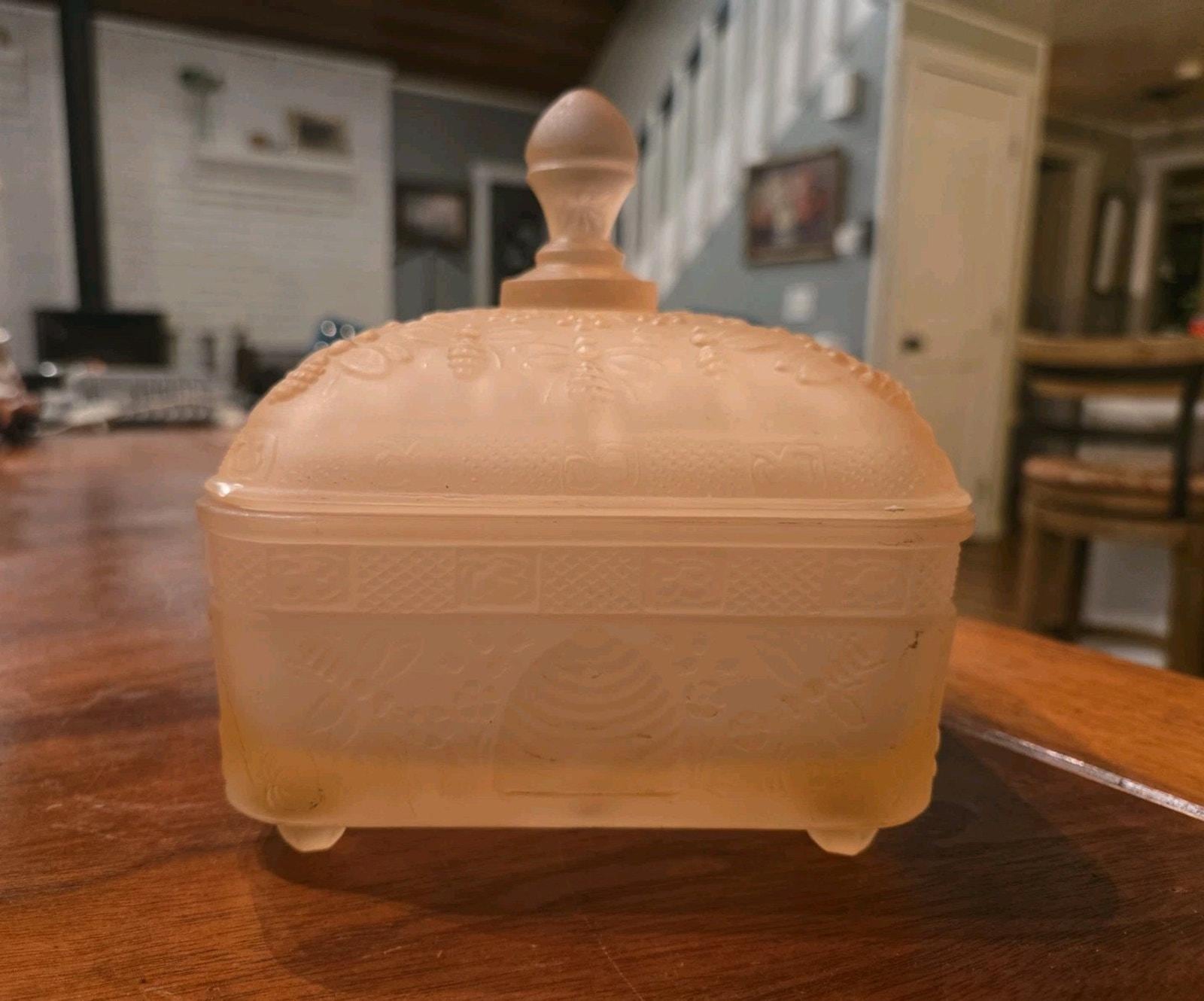 Tiara Storage Box - Etsy