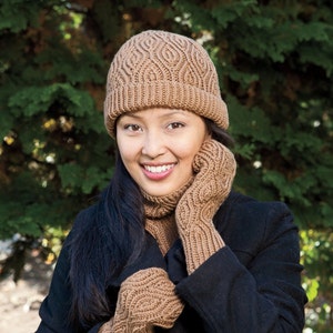 Almond Accessories Set (PDF knitting pattern)