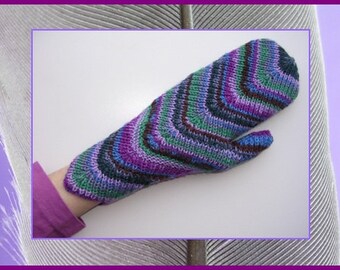 Feather Mittens (PDF knitting pattern)