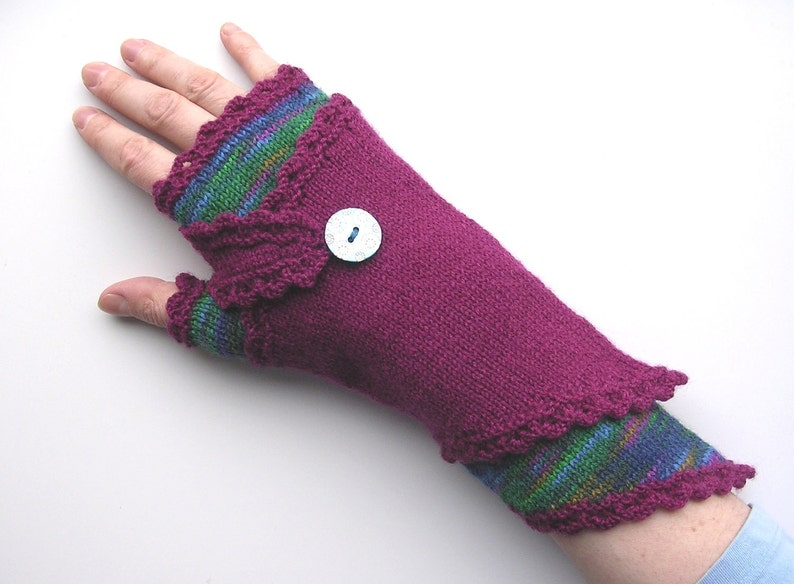 Fingerless Wraparounds PDF knitting pattern image 1