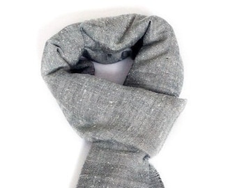 The wise decision – cotton-/rawsilk scarf in grey