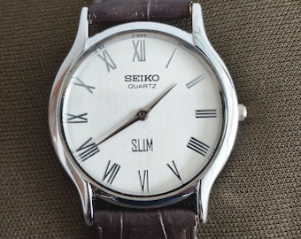 Vintage Seiko Slim Quartz Japan Made White Dial Men's Wrist Watch