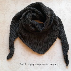 Crochet shawl pattern easy triangle scarf beginner pattern