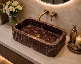 Luxe Rosso Levanto marmeren wastafel | Handgemaakte, gegroefde opbouw wastafel | Stenen wastafel | Moderne badkamerinrichting | Op maat gemaakte marmeren wastafel