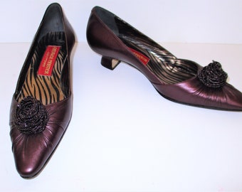 Kitten Heels, Vintage 80s Andrea Pfister Couture Pumps, 6 1/2 Women, Metallic Plum Leather, beaded decorative wire