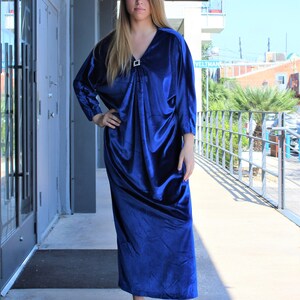 Velvet Kaftan, Vintage David Brown Caftan, One Size Women, Blue Stretch Velvet image 4