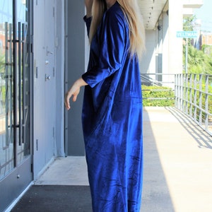 Velvet Kaftan, Vintage David Brown Caftan, One Size Women, Blue Stretch Velvet image 3