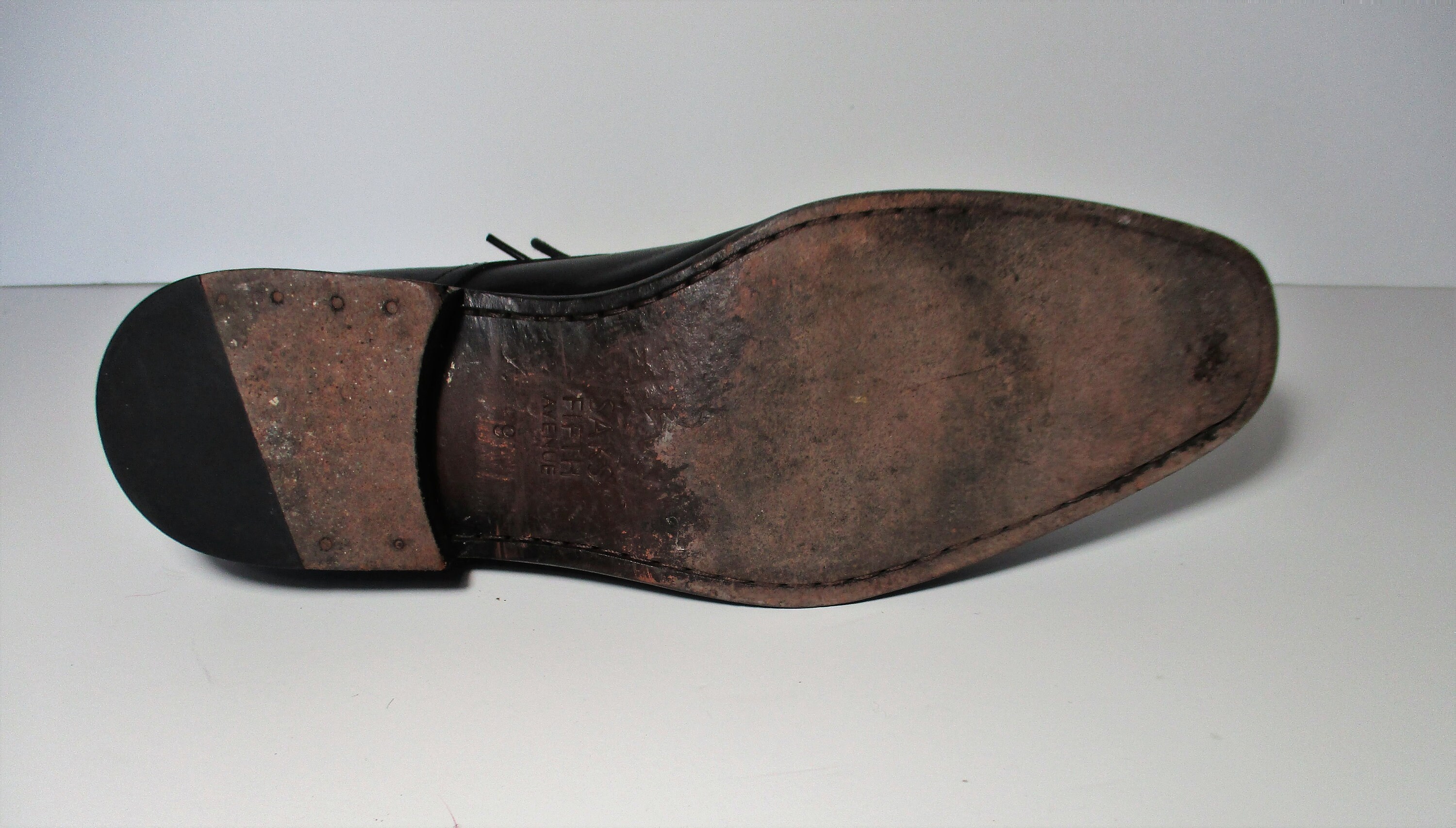 Vintage 80’s Italian Leather Shoes Costantini Olivieri for Saks 5th Avenue *9.5 Vintage 80s Saks Fifth Avenue Shoes, Black Leather Oxfords  main image 2