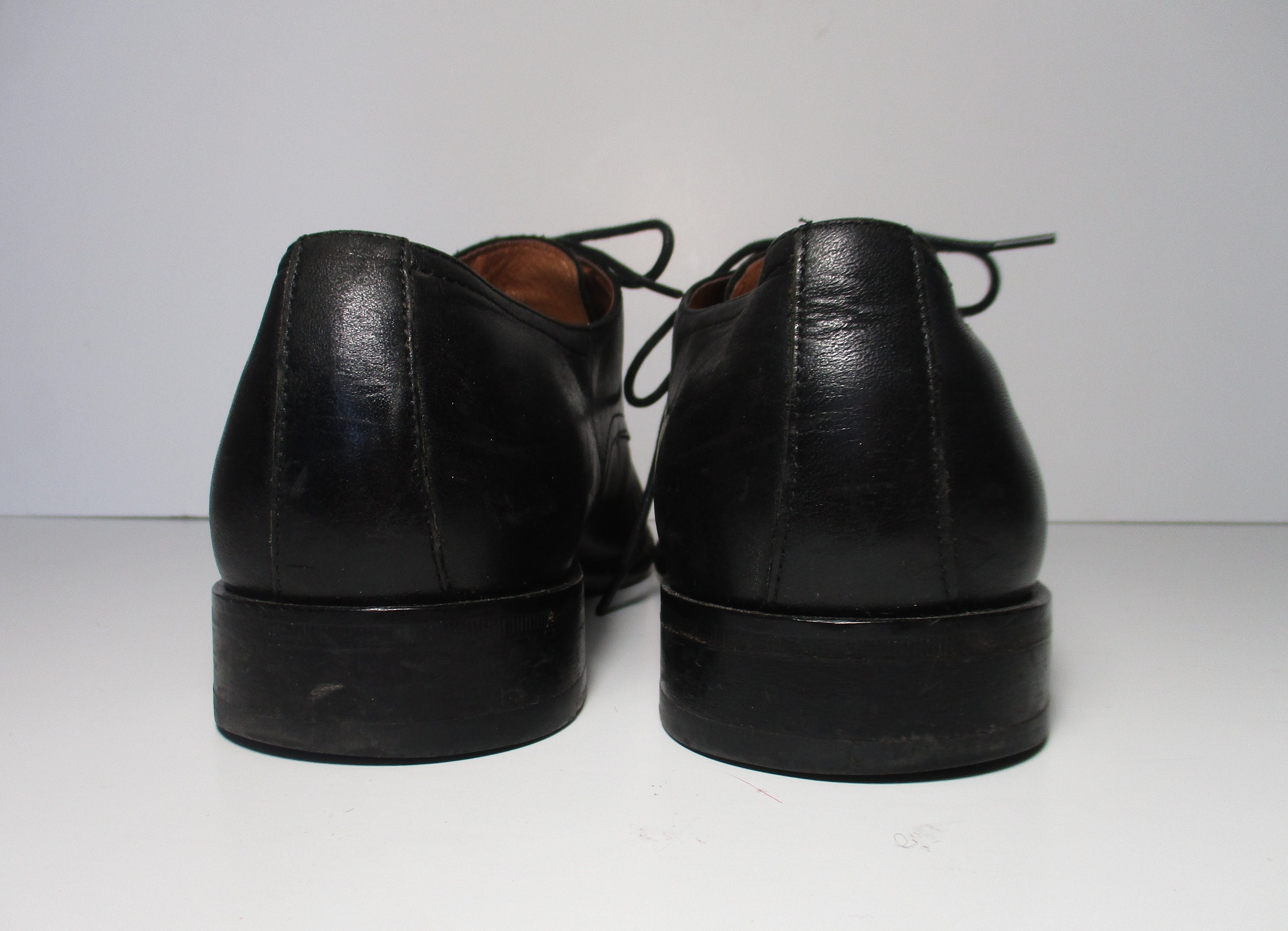 Saks Fifth Avenue Made in Italy Black Leather Oxfords size 10 Saks Fifth Avenue COLLECTION Leather Oxfords | Saks Fifth Avenue main image 2