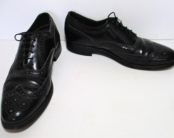 Mens Dress Shoes, Vintage 1960s/70s Black Leather Brogue Oxfords, Laced Tie Shoes, Size 10C Men