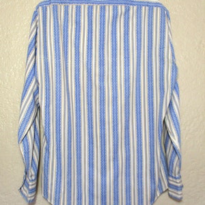 Vintage 1970s Shirt, Montgomery Ward, Blue White Mustard Cotton Blend, No Iron, M 15/15.5 Mens image 4