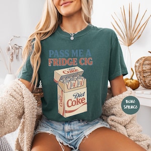 Comfort Colors® Pass Me A Fridge Cig T-Shirt, Retro Diet Coke Graphic Tee zdjęcie 11
