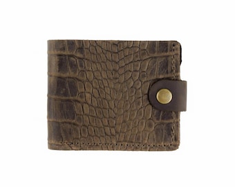 Cartera plegable personalizada de piel de cocodrilo marrón oscuro, monedero Crazy Horse para hombre con estampado de cocodrilo en relieve.