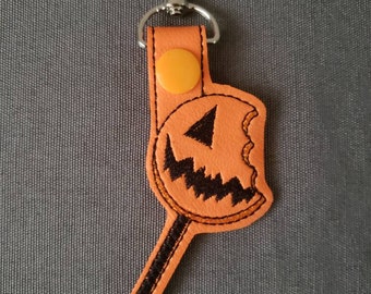 Halloween pumpkin lollipop snap tab keychain (matte orange marine vinyl)