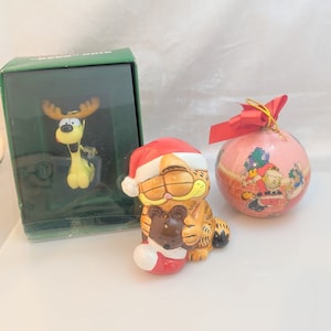 Garfield and Odie Christmas Ornaments and Figurine Enesco Paws