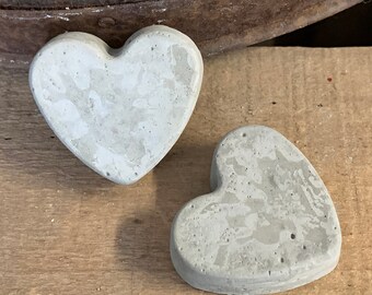 Cement hearts - Set of 3