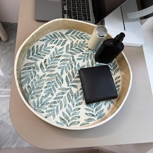 Mother of Pearl Round Tray, Blue Leaf Shell Inlay, Coastal Coffee Table Decor