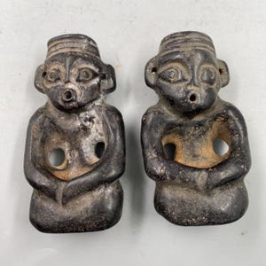 Slumpmässigt skickat 1 vara> Svart keramikfigur ihålig keramisk skulptur Vintage skrivbordsprydnad Zen-dekor Totemstaty