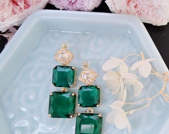 Moden Green earrings.dark green Wedding Earrings,Gold Filled,emerald pary earrings.Bridal earrings.birthday gift for her.BrIdesmaid earrings
